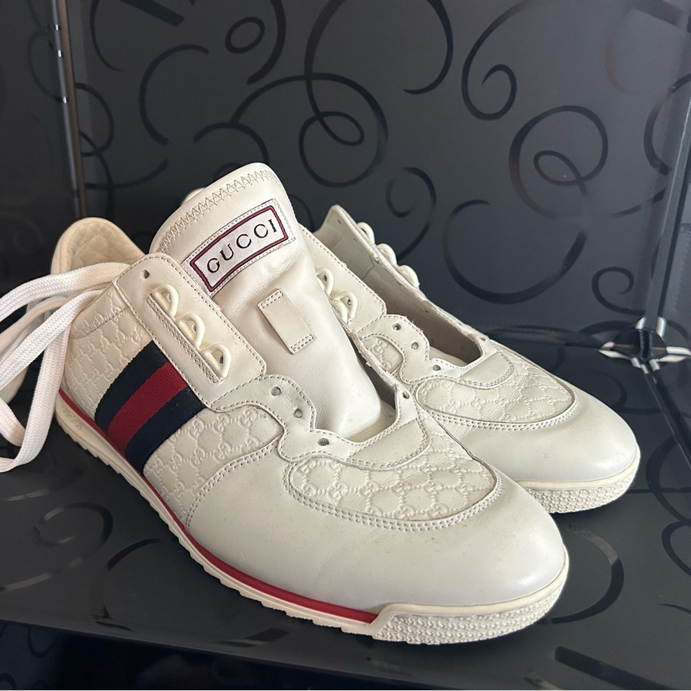Gucci Cream Sneakers with Red and Blue Accents